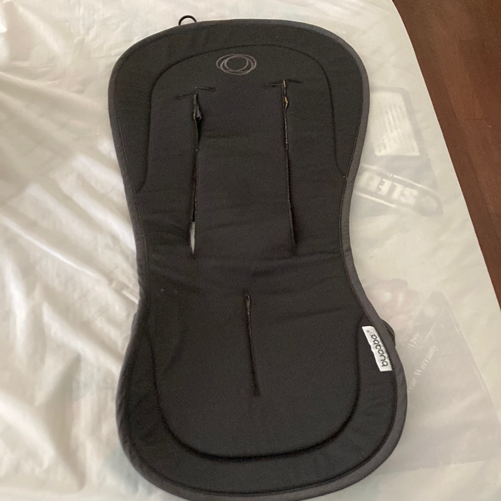Bugaboo seat liner in gray